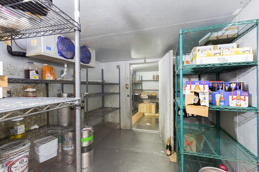 More Photos Of 7815 E US Hwy 80, Savannah Restaurant For Sale