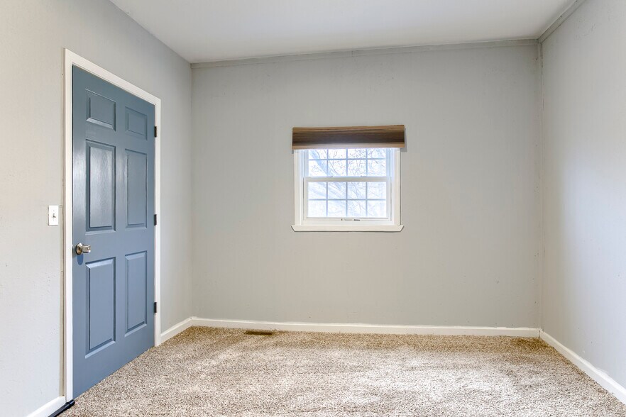 More Photos Of 1127 Merriam Ln, Kansas City Apartments For Sale