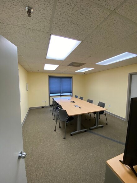 More Photos Of 3156 N Valley Pike, Harrisonburg Office For Lease