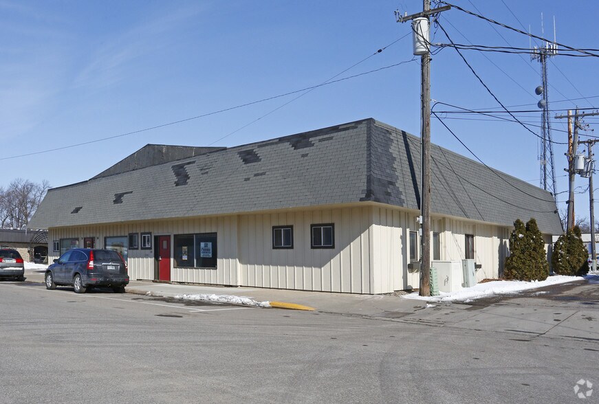 Primary Photo Of 26-30 W 3rd St, Litchfield Office For Lease