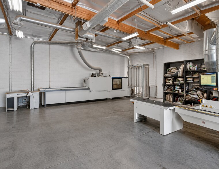 More Photos Of 12455 Branford St, Pacoima Warehouse For Sale