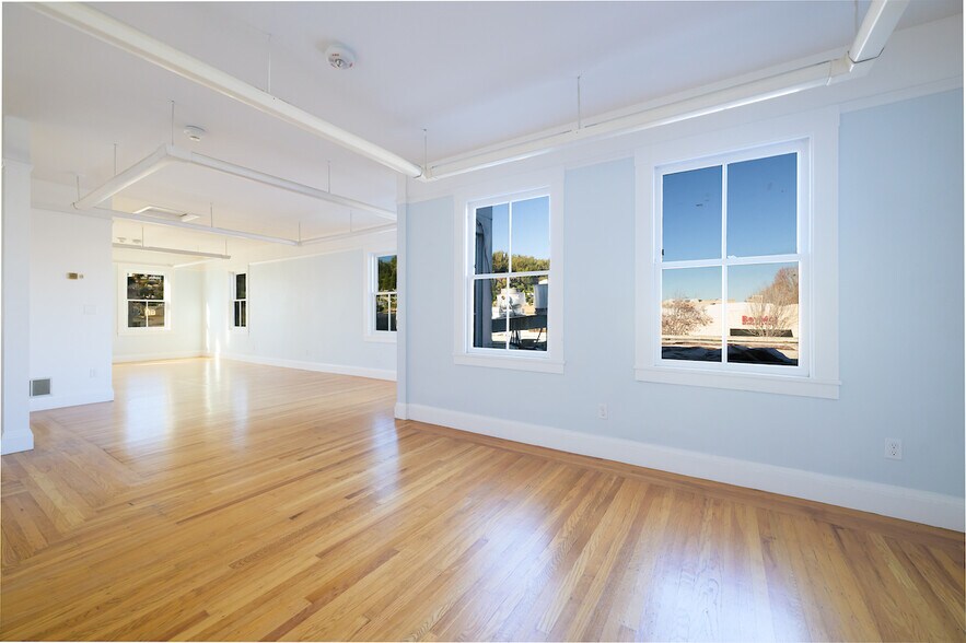 More Photos Of 1057 Solano Ave, Albany Office For Lease