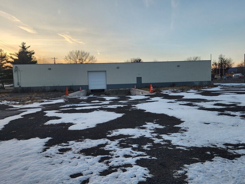 More Photos Of 140 Hazle St, Wilkes Barre Industrial For Sale