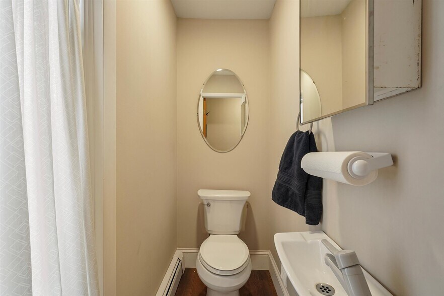 More Photos Of 214 N Main St, North Wales Office Residential For Sale