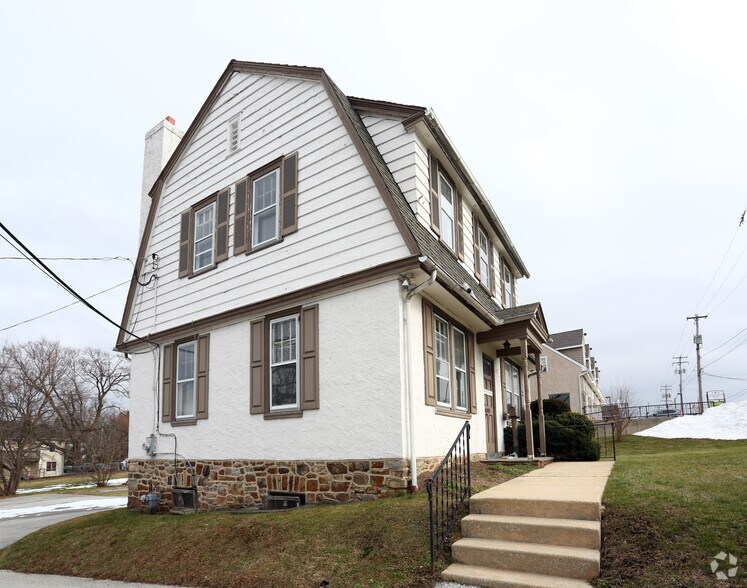More Photos Of 397 W Lancaster Ave, Malvern Office For Sale