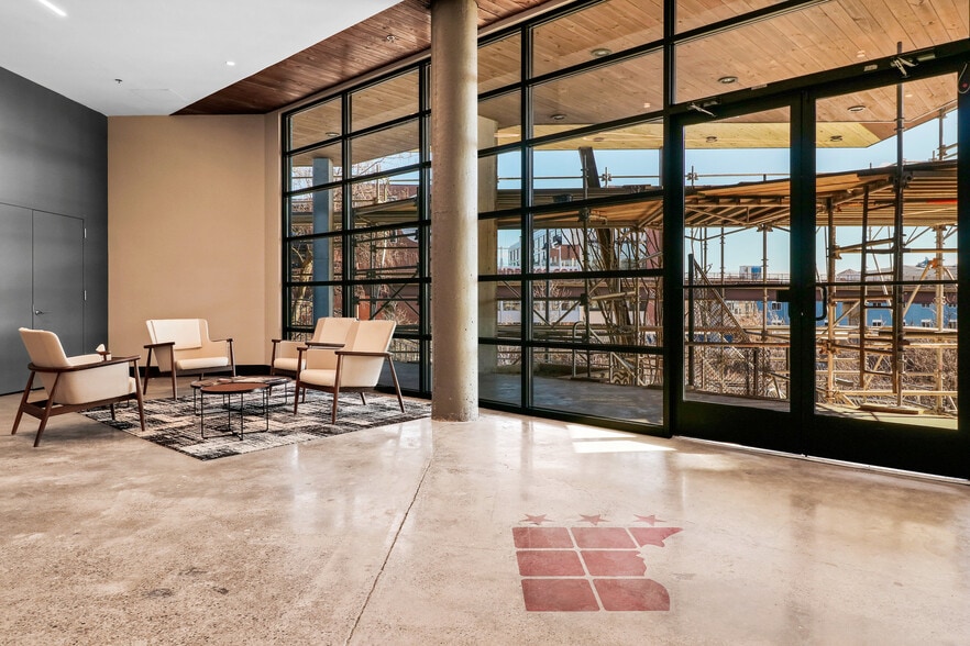 More Photos Of 705 Edgewood St NE, Washington Flex For Lease