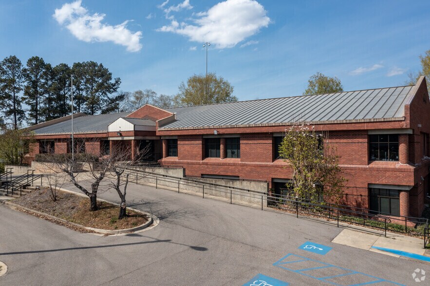 Primary Photo Of 5950 Carmichael Pl, Montgomery Office For Lease