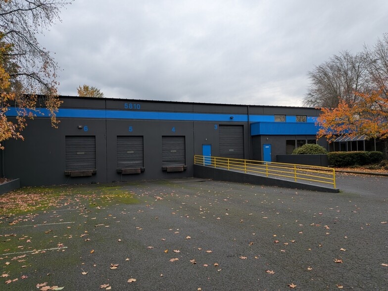 More Photos Of 5810 NE Skyport Way, Portland Manufacturing For Sale
