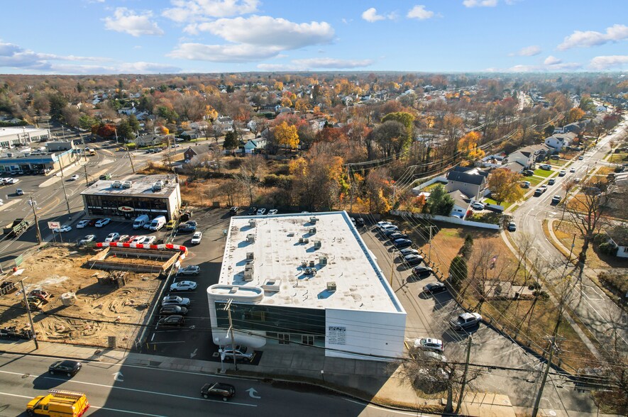 More Photos Of 1097 Old Country Rd, Plainview Medical For Lease