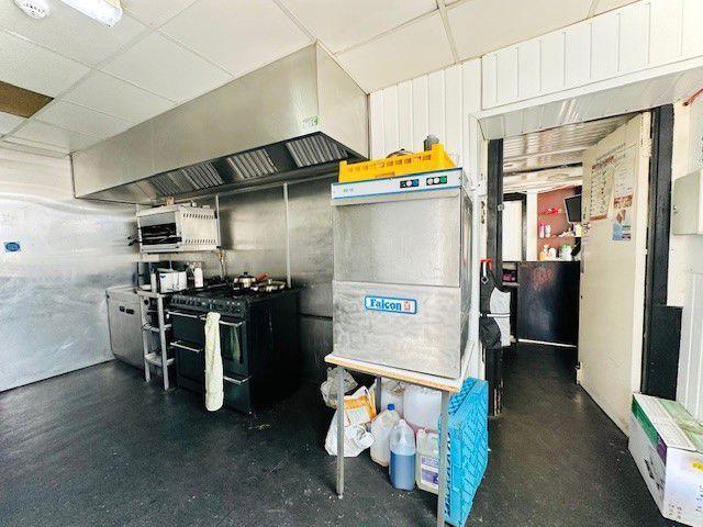 More Photos Of 4 Station Rd, Blackpool Hotel For Sale