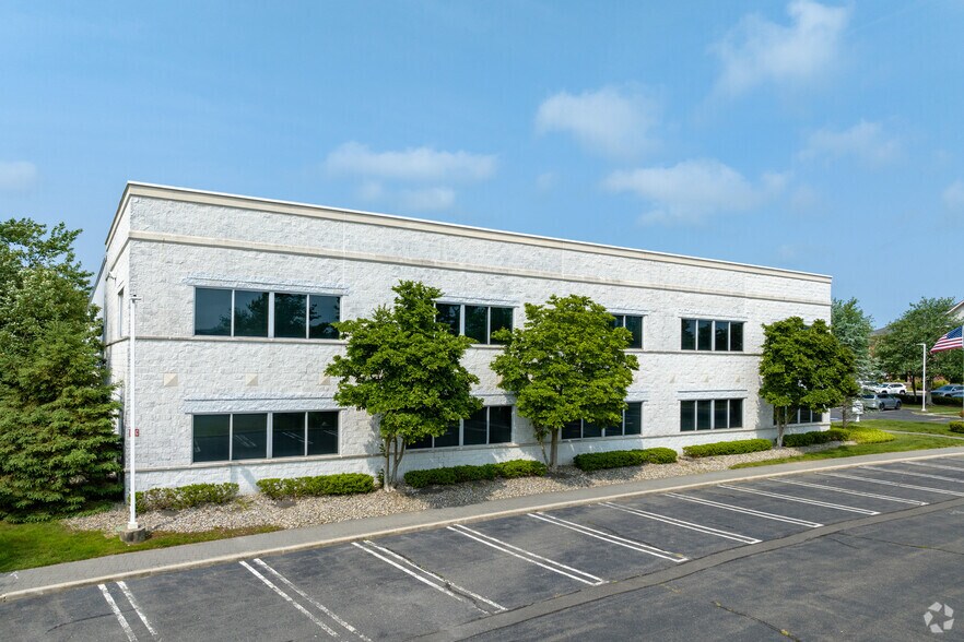 More Photos Of 2231 Landmark Pl, Manasquan Warehouse For Lease