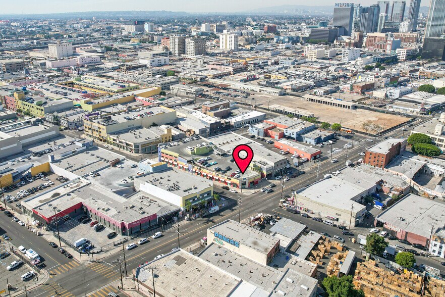 More Photos Of 921 Crocker St, Los Angeles Storefront Retail Office For Sale