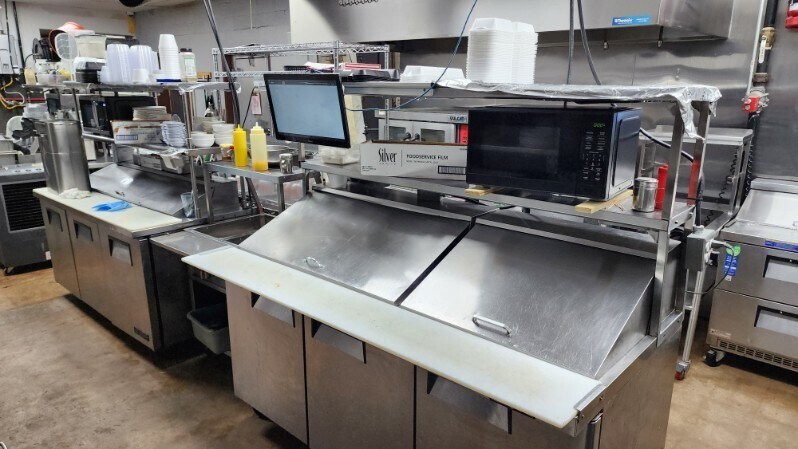 More Photos Of 802 S Main St, Belton General Retail For Sale