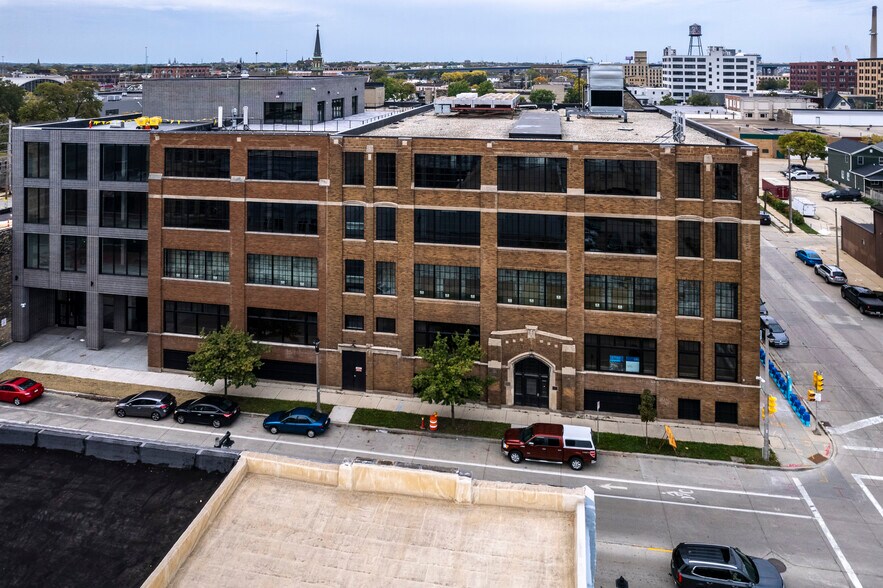 More Photos Of 507 S 2nd St, Milwaukee Office For Lease