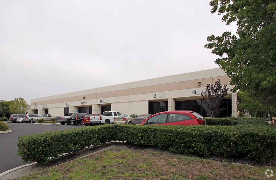 Primary Photo Of 1980 Peacock Blvd, Oceanside Manufacturing For Lease
