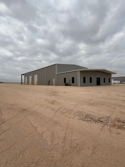 Primary Photo Of 2408 E County Road 130, Midland Warehouse For Lease