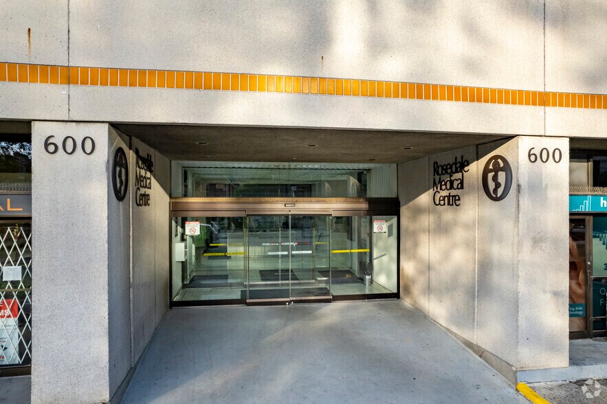 More Photos Of 600 Sherbourne St, Toronto Medical For Lease