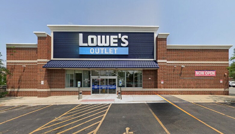 More Photos Of 4640 S Pulaski Rd, Chicago Freestanding For Lease