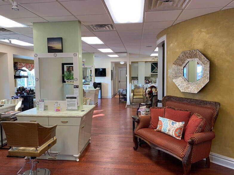 More Photos Of 23 Danbury Rd, Wilton Storefront Retail Office For Sale