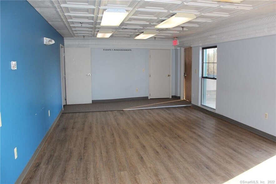 More Photos Of 987-1003 Main St, East Hartford Storefront Retail Office For Lease