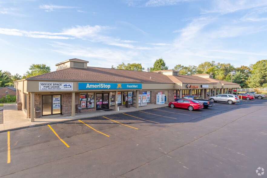 Primary Photo Of 2801-2819 Amsterdam Rd, Villa Hills General Retail For Lease