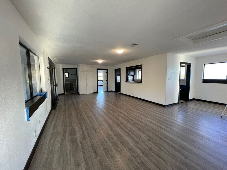 More Photos Of 613 Central Texas Expy, Lampasas Multifamily For Sale