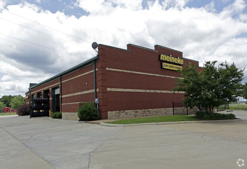 More Photos Of 10045 Ridgeway Industrial Dr, Olive Branch Auto Repair For Sale