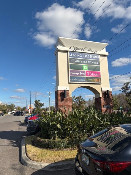 More Photos Of 3730-3846 Sun City Center Blvd, Ruskin Unknown For Lease