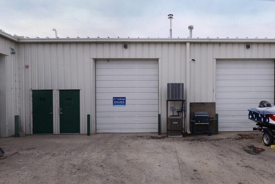 More Photos Of 6748 N Franklin Ave, Loveland Flex For Lease