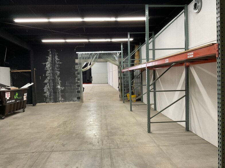 More Photos Of 1031 Appleton Rd, Menasha Industrial For Lease