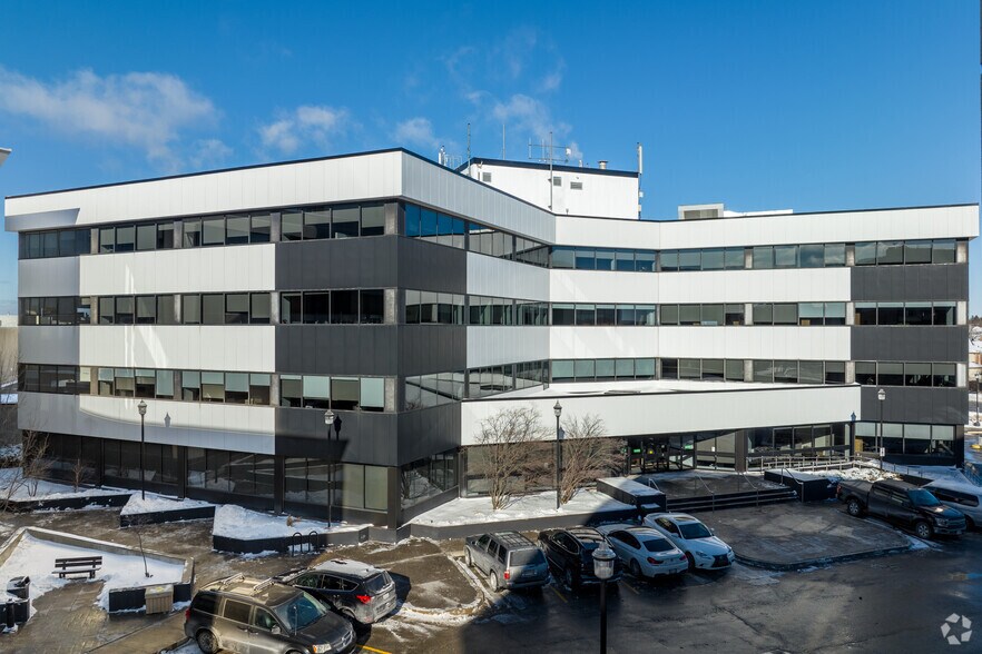 More Photos Of 302 Town Centre Blvd N, Markham Office For Lease