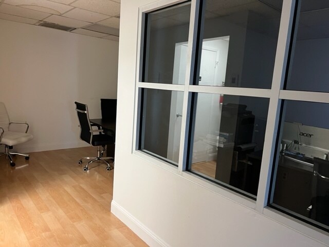 More Photos Of 12900-12940 SW 133rd Ct, Miami Office Residential For Lease