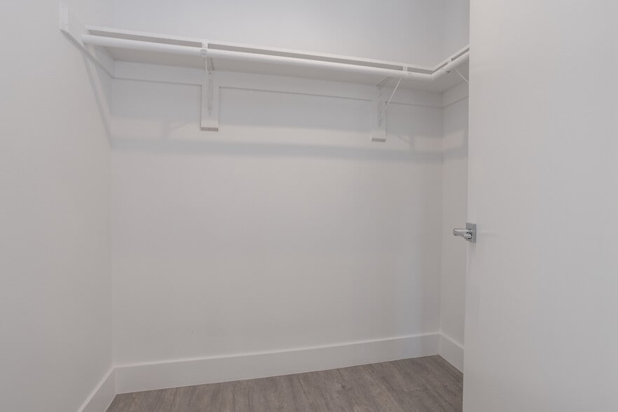 More Photos Of 12647-12649 N Bradley Ave, Sylmar Apartments For Sale
