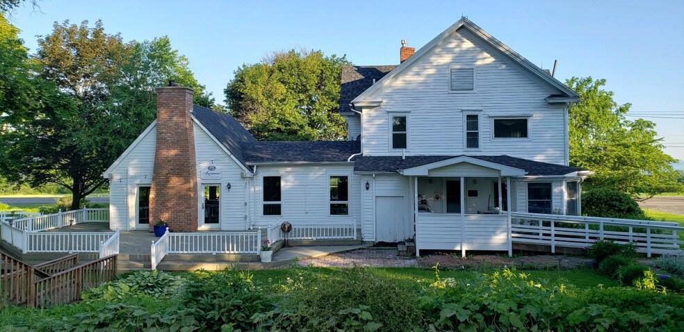 More Photos Of 9013 State Route 414, Lodi Restaurant For Sale