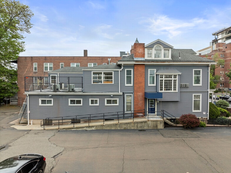 More Photos Of 1481 Chapel St, New Haven Office For Sale