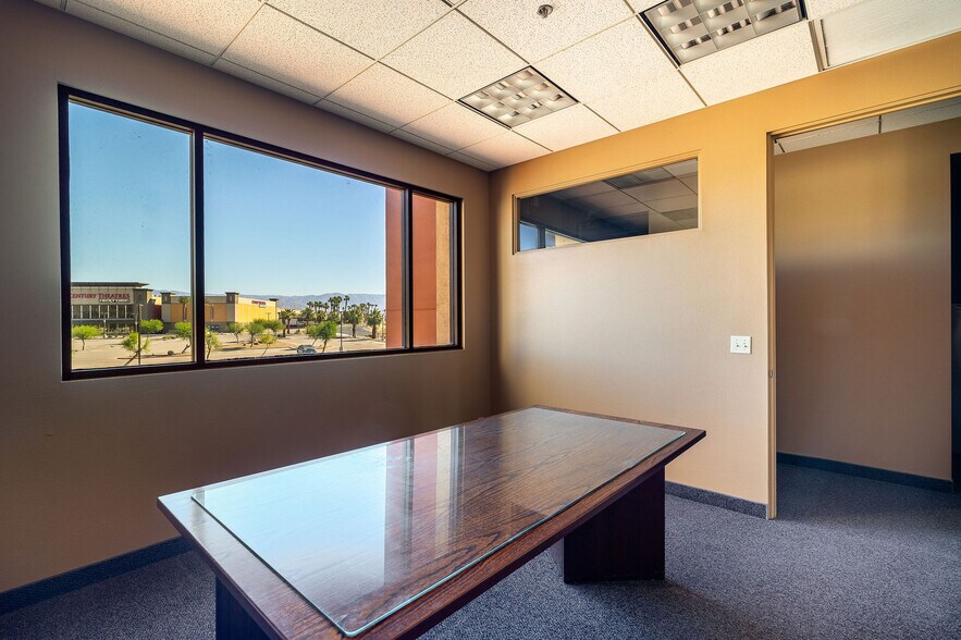 More Photos Of 47050 Washington St, La Quinta Medical For Lease