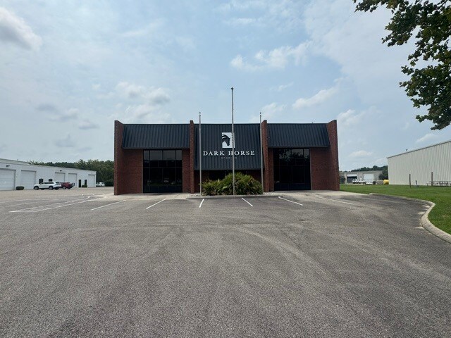 Primary Photo Of 3208 Pennington Dr, Wilmington Flex For Sale