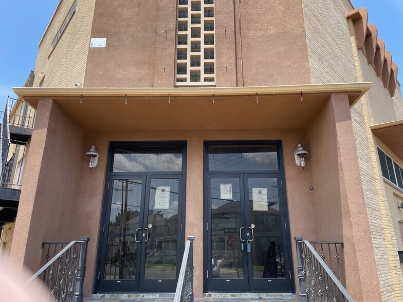 More Photos Of 2400 Delachaise St, New Orleans Specialty For Sale