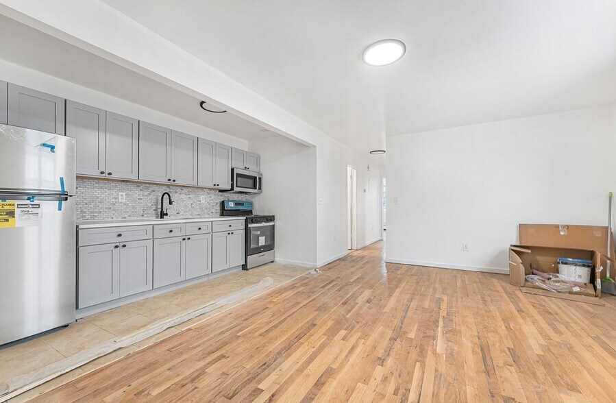 More Photos Of 1400 Prospect Ave, Bronx Apartments For Sale
