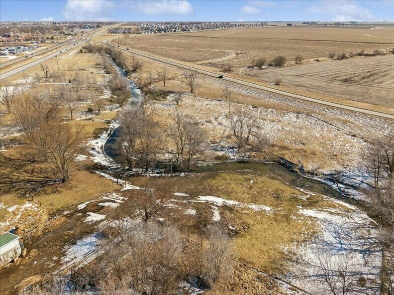 More Photos Of 2005 NE Hubbell Ave, Bondurant Industrial For Sale