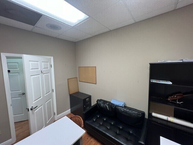 More Photos Of 2100 SE Ocean Blvd, Stuart Medical For Lease