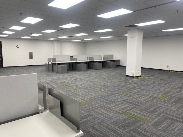 More Photos Of 300 E Walnut St, Evansville Telecom Hotel Data Hosting For Lease