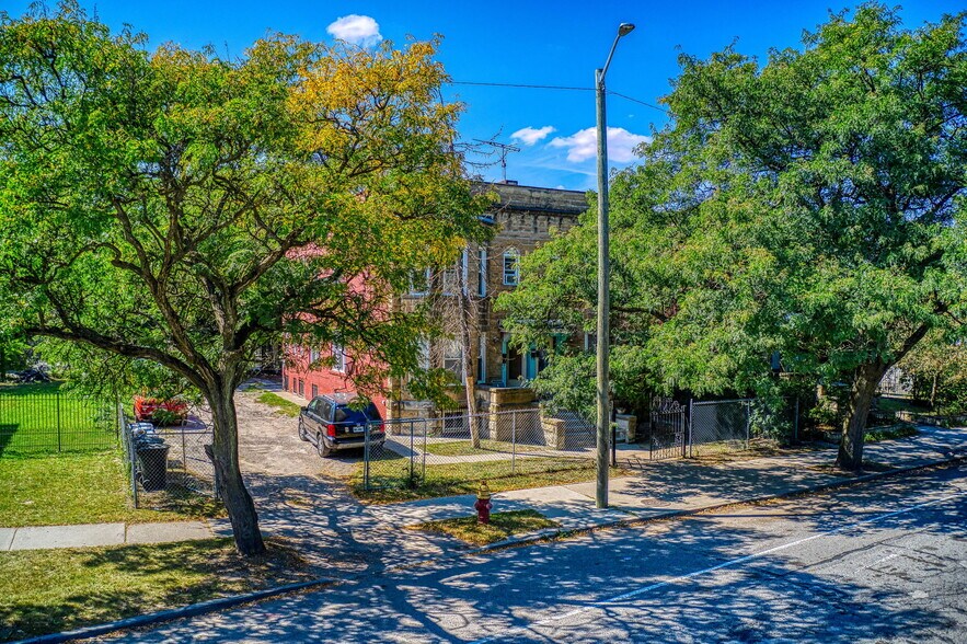 More Photos Of 423 W Grand Blvd, Detroit Apartments For Sale