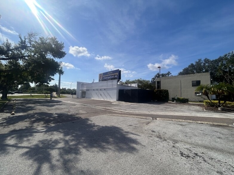 More Photos Of 8550 N Dale Mabry Hwy, Tampa Fast Food For Lease