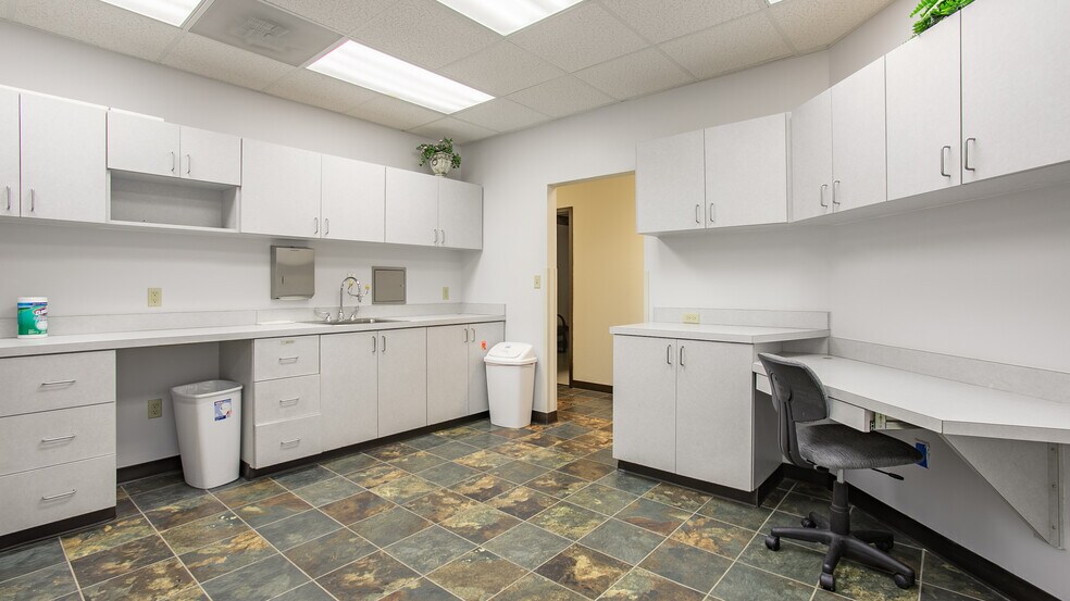More Photos Of 7350 Sand Lake Commons Blvd, Orlando Medical For Lease