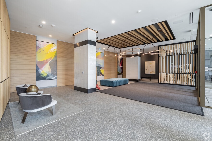 More Photos Of 300 Mcrae Av, Ottawa Apartments For Lease