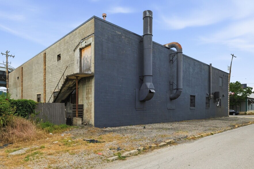 More Photos Of 101 S Main St, Sharpsburg Storefront Retail Office For Sale