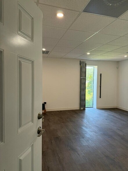 More Photos Of 133 Old Forreston Rd., Greeleyville Light Manufacturing For Sale