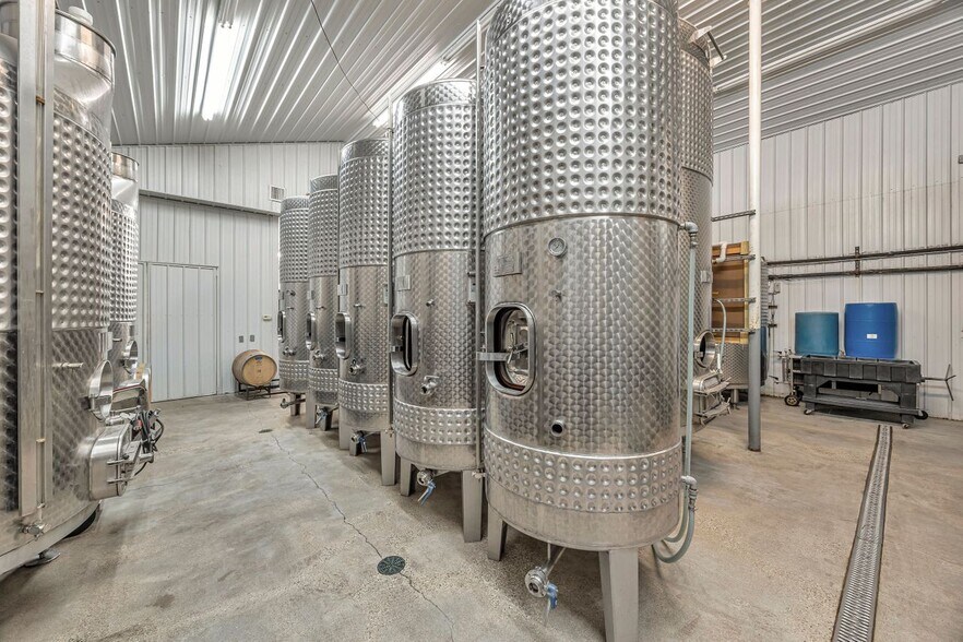 More Photos Of 150 Highway 330, Owenton Winery Vineyard For Sale