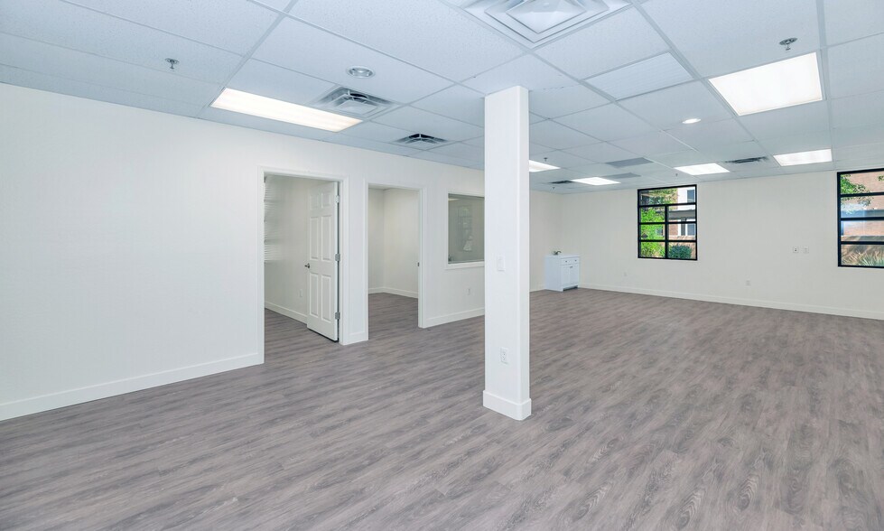 More Photos Of 130 S 63rd St, Mesa Medical For Lease
